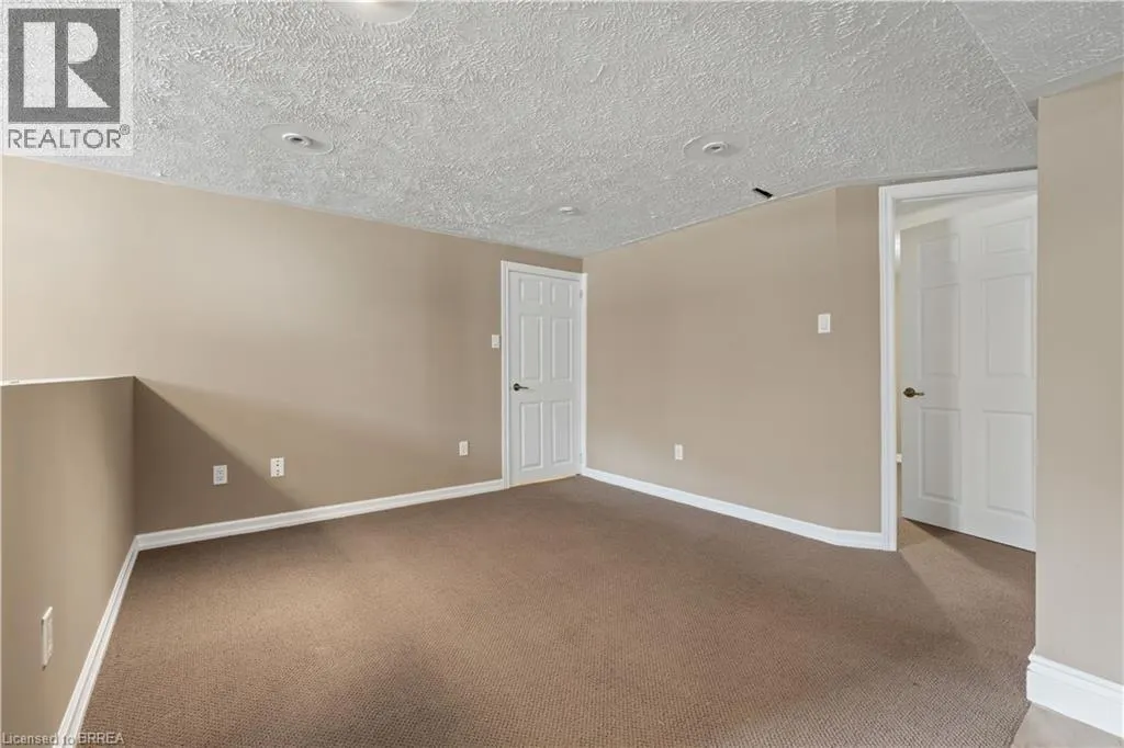 25 WAYNE Drive