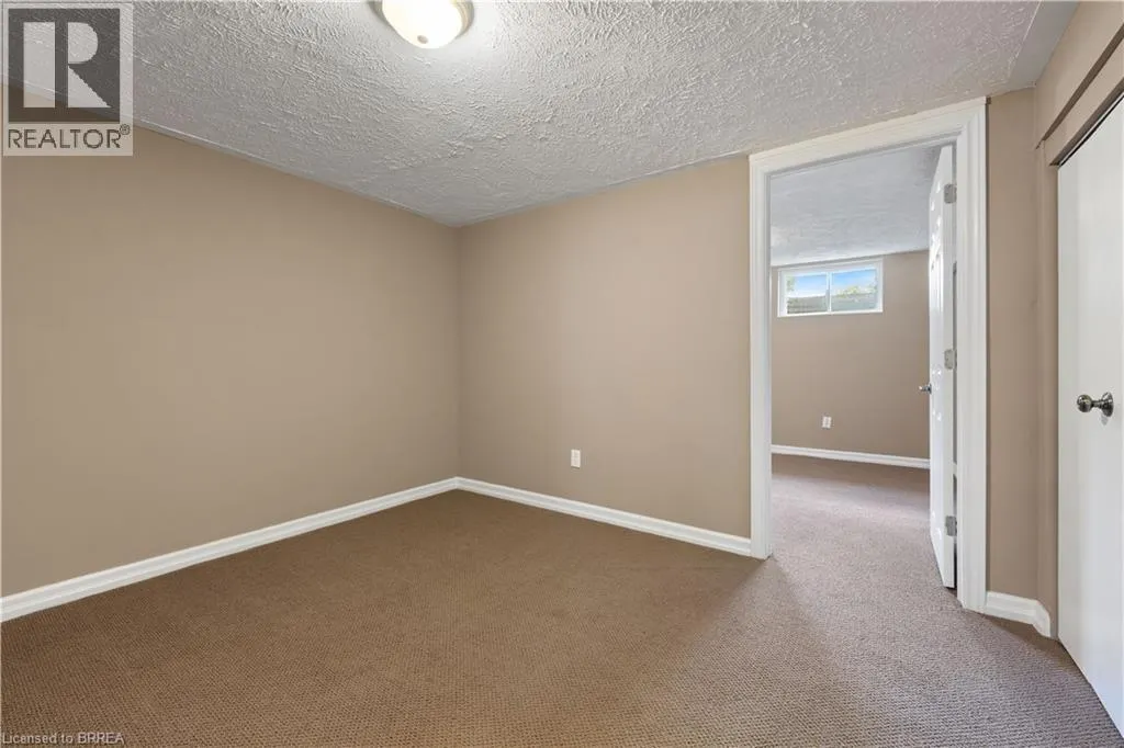 25 WAYNE Drive