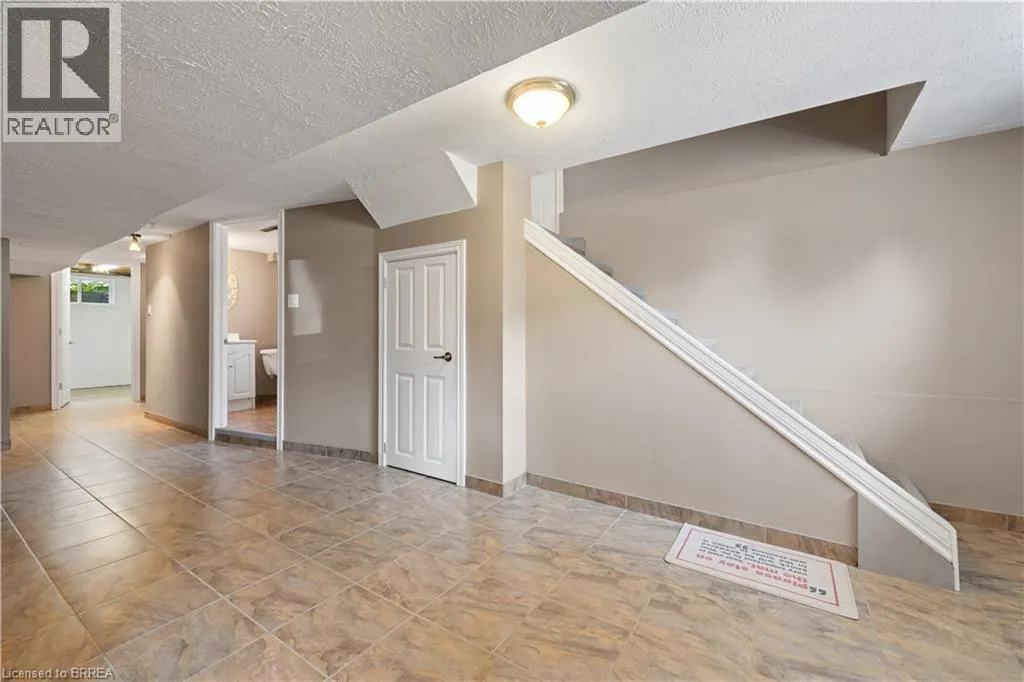 25 WAYNE Drive