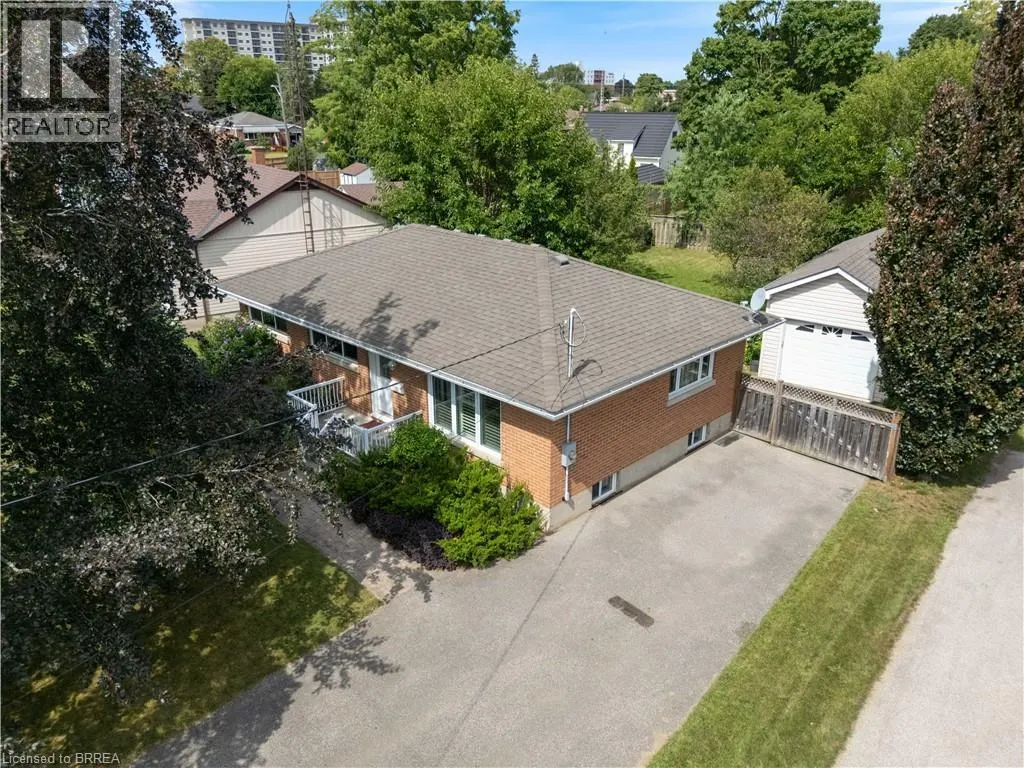 25 WAYNE Drive