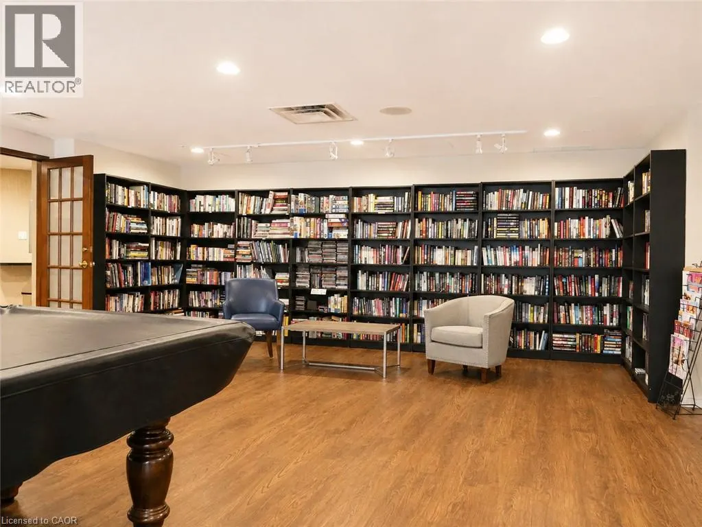 2511 LAKESHORE Road W Unit# 216 #216