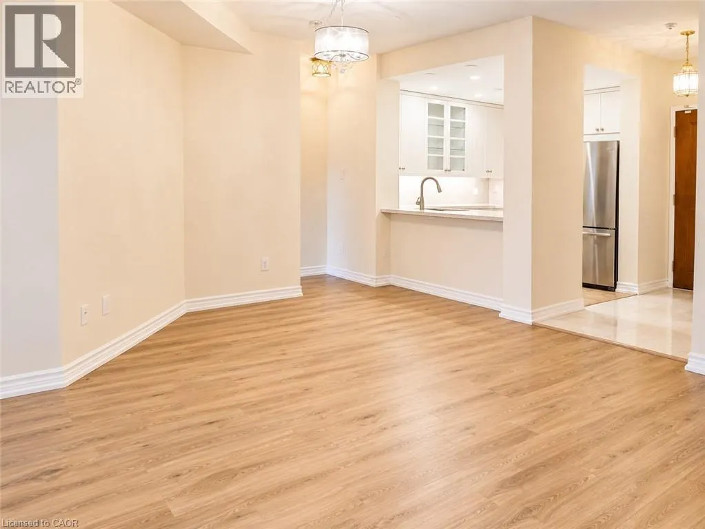 2511 LAKESHORE Road W Unit# 216 #216