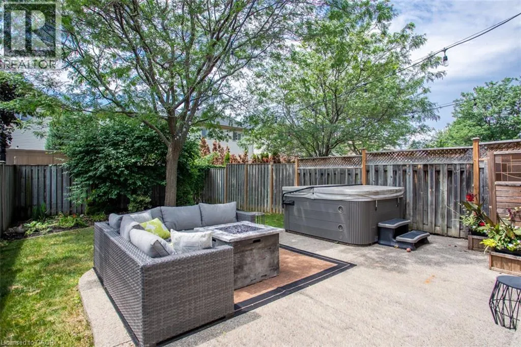2138 CROSSWINDS Court