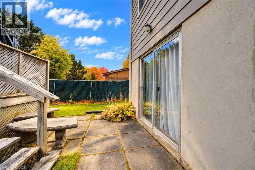 63 WINDING Way