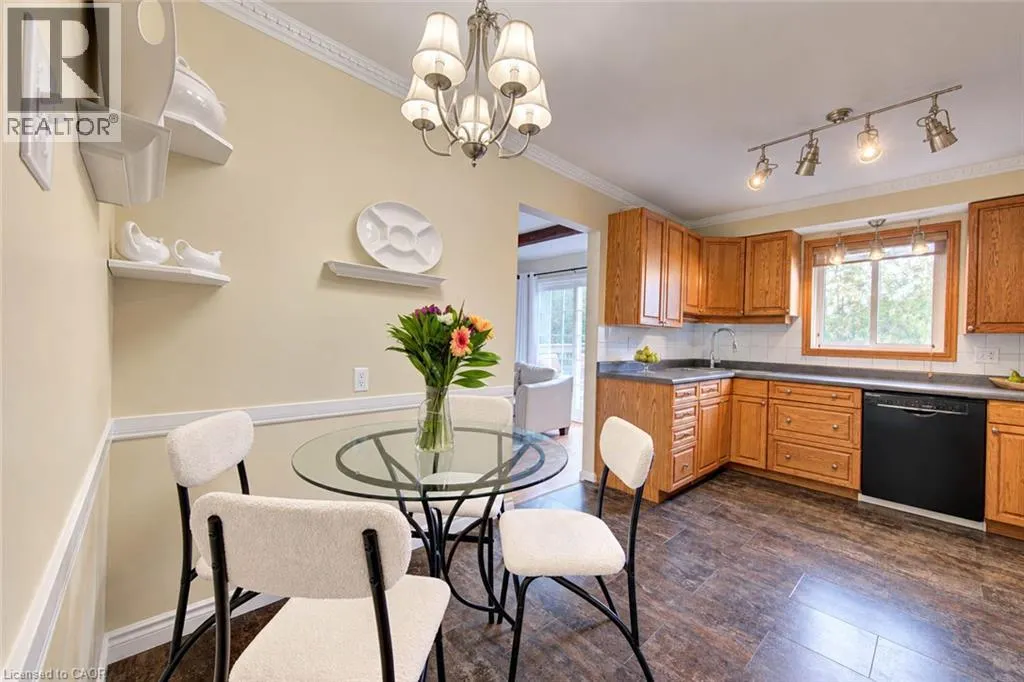 63 WINDING Way
