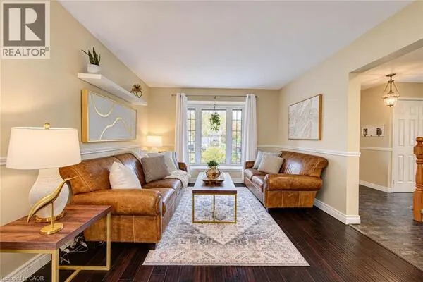 63 WINDING Way