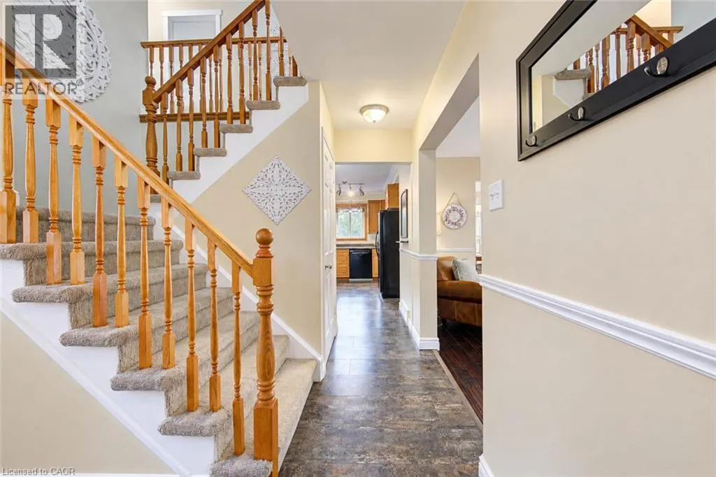 63 WINDING Way