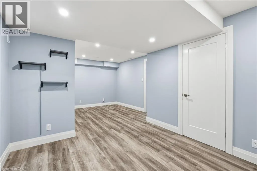 231 PARKSIDE Drive