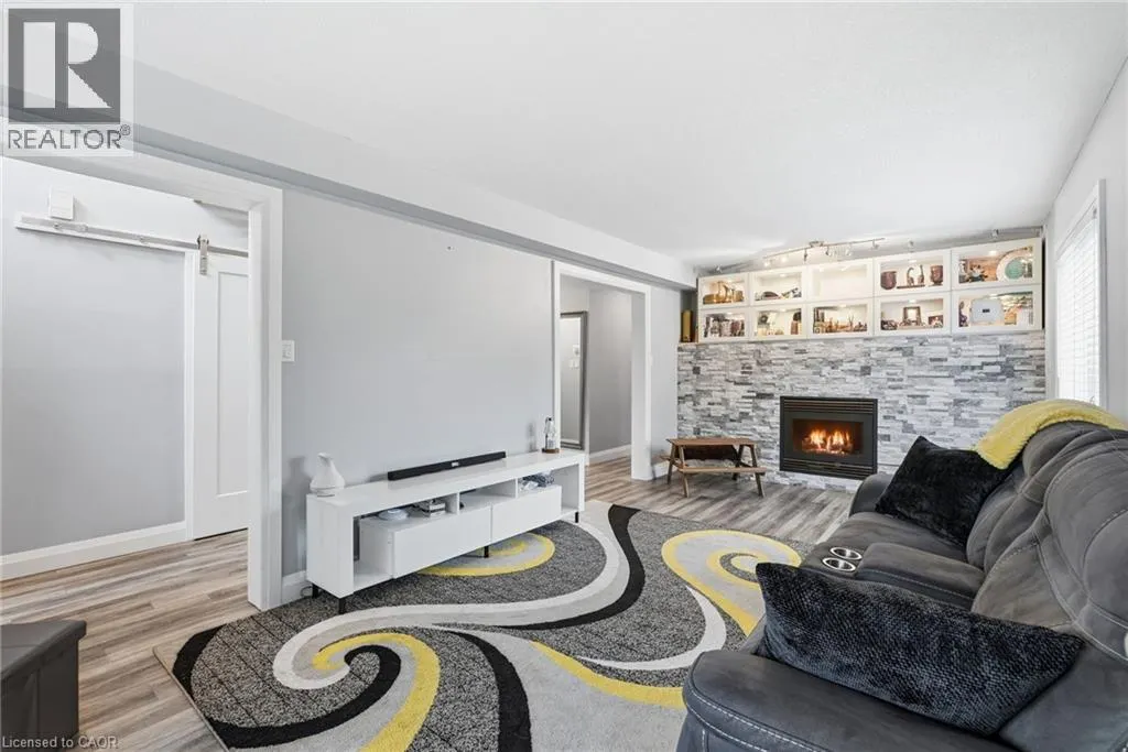 231 PARKSIDE Drive