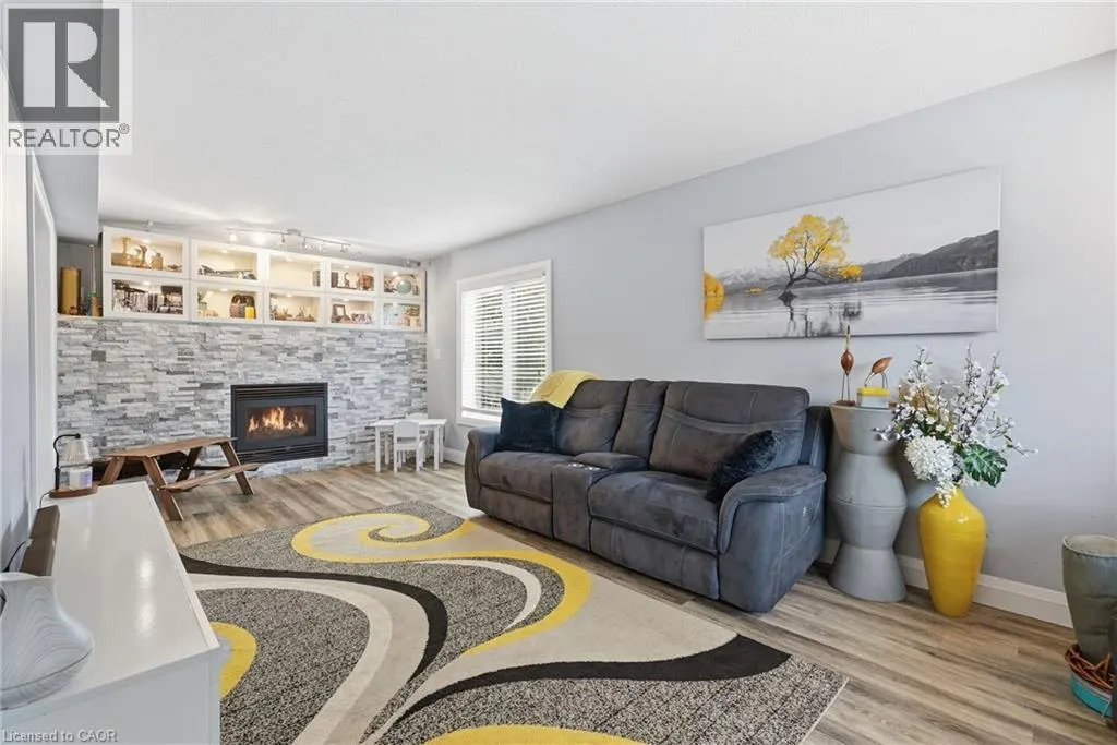 231 PARKSIDE Drive