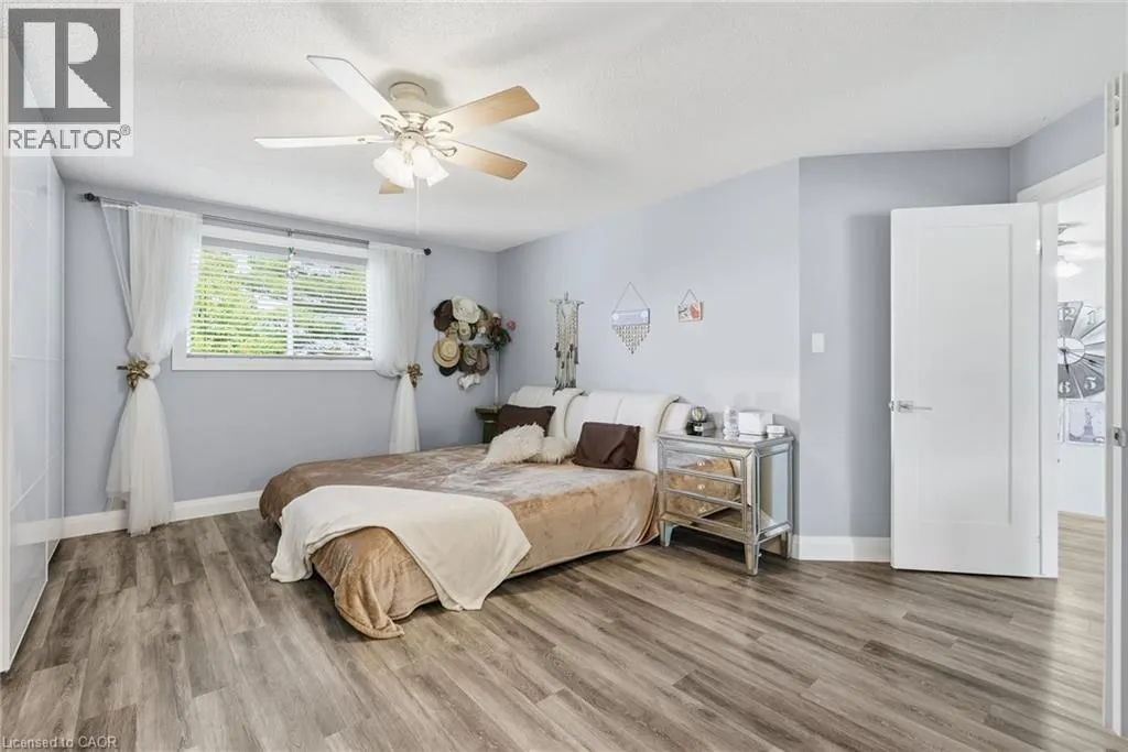 231 PARKSIDE Drive