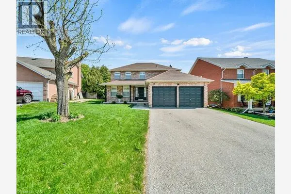 16 GLENNIE Court
