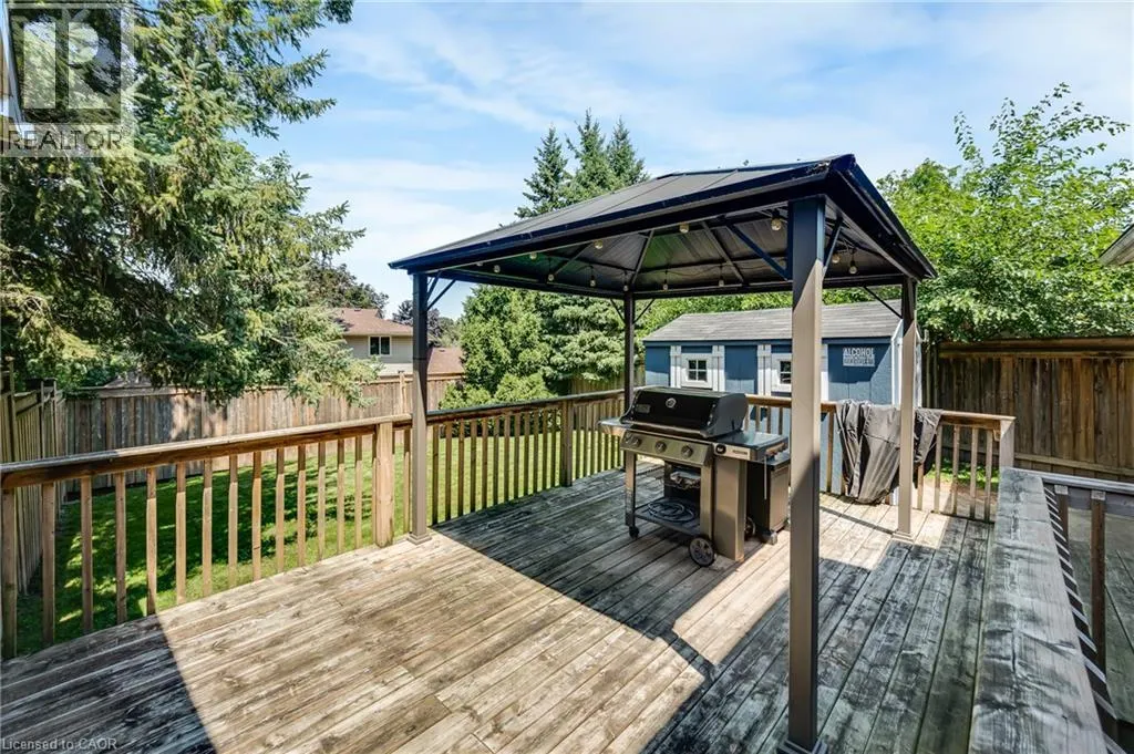 30 WESTWOOD Crescent
