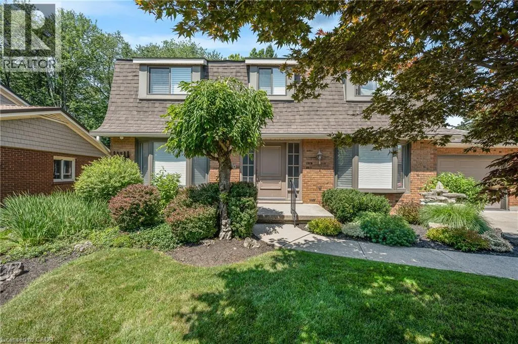 30 WESTWOOD Crescent