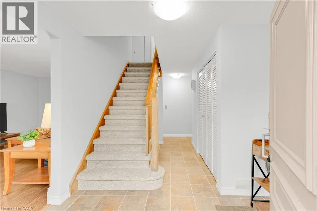 30 WESTWOOD Crescent