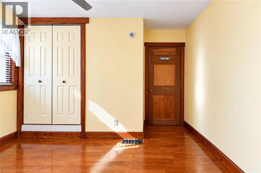 28 SHADYSIDE Avenue