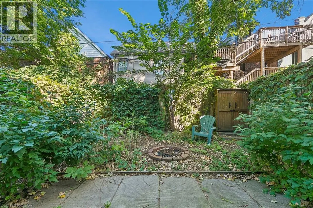 36 HOLTON Avenue N
