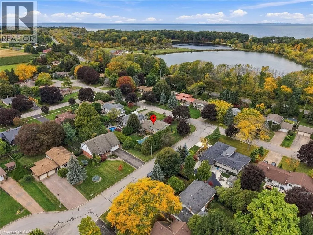 7 COLONEL BUTLER Crescent