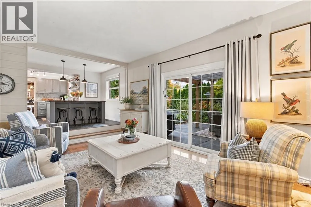 7 COLONEL BUTLER Crescent