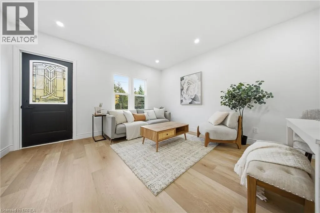 24 PARK Road N