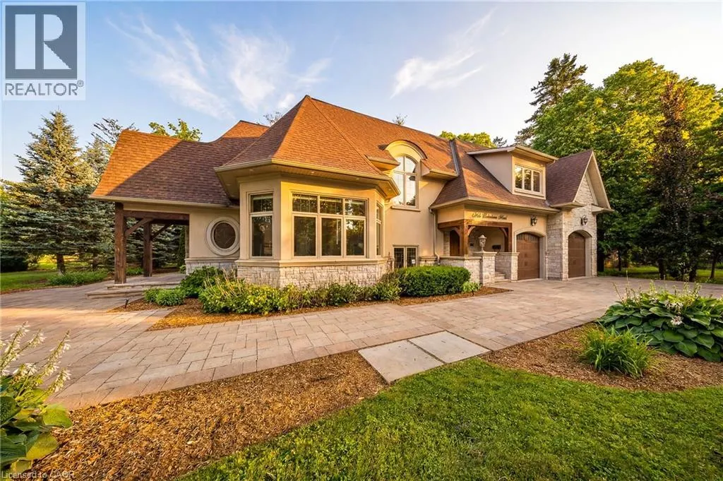 1098 LAKESHORE Road W