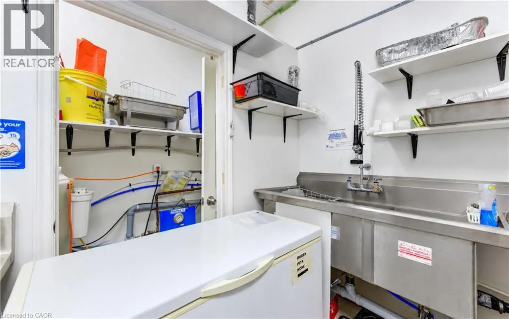 1405 OTTAWA Street N Unit# 104 #104