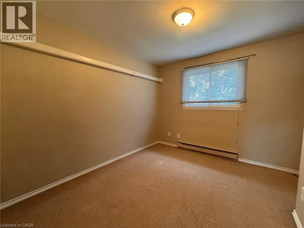 729 PARKVIEW Crescent