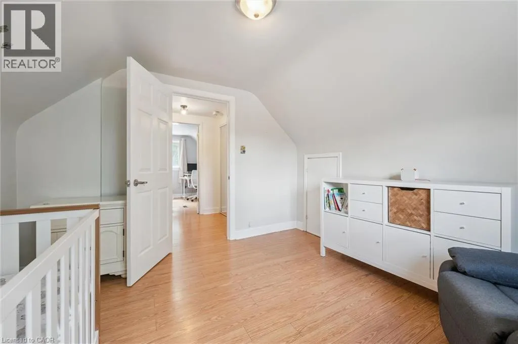 129 FLORENCE Avenue