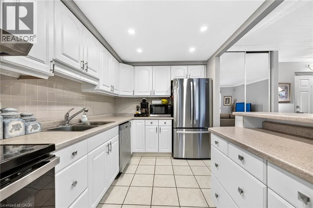 20 JOHN Street Unit# 205 #205