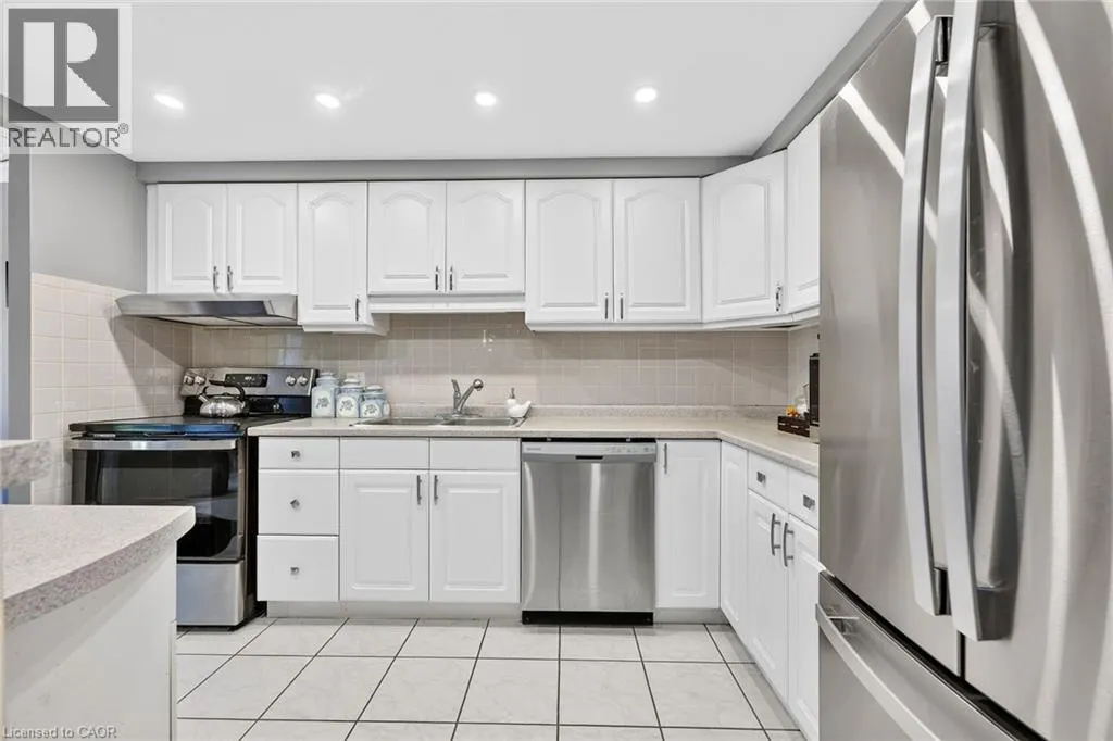 20 JOHN Street Unit# 205 #205