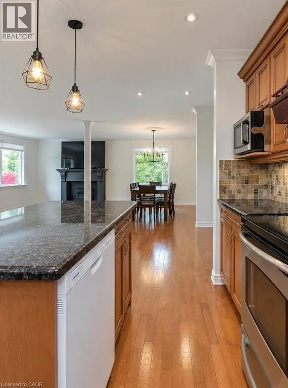 284 MAPLEDENE Drive