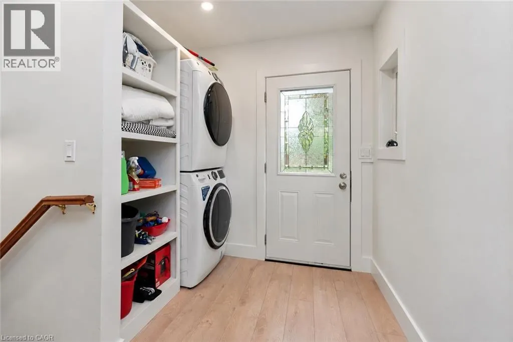 284 MAPLEDENE Drive