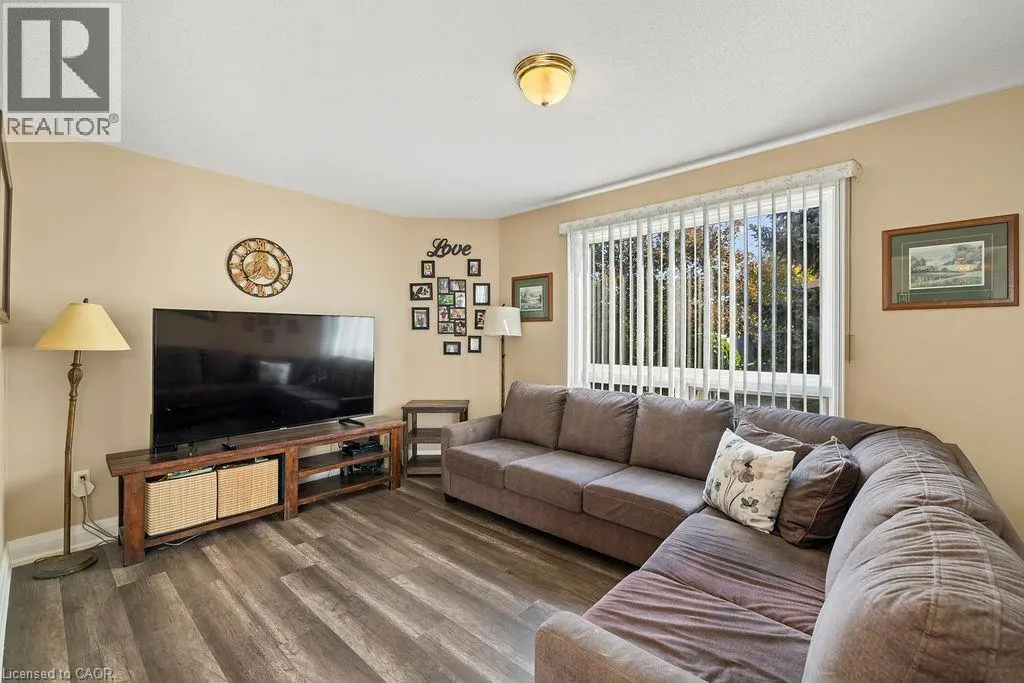 4114 PINCAY OAKS Lane
