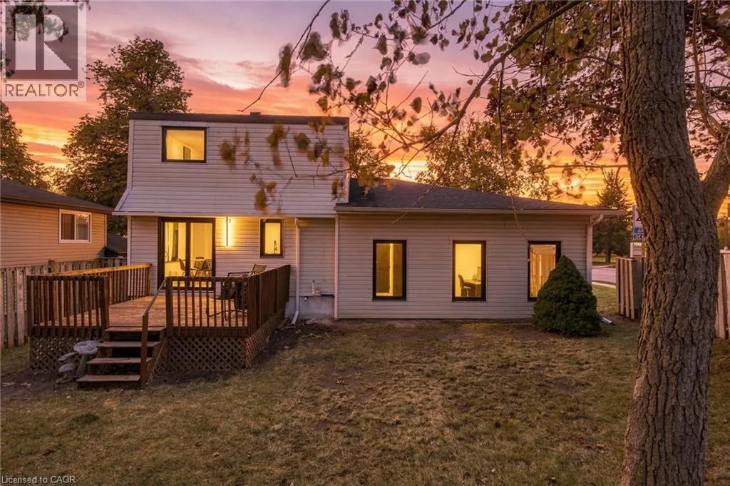 207 LINDEN Drive
