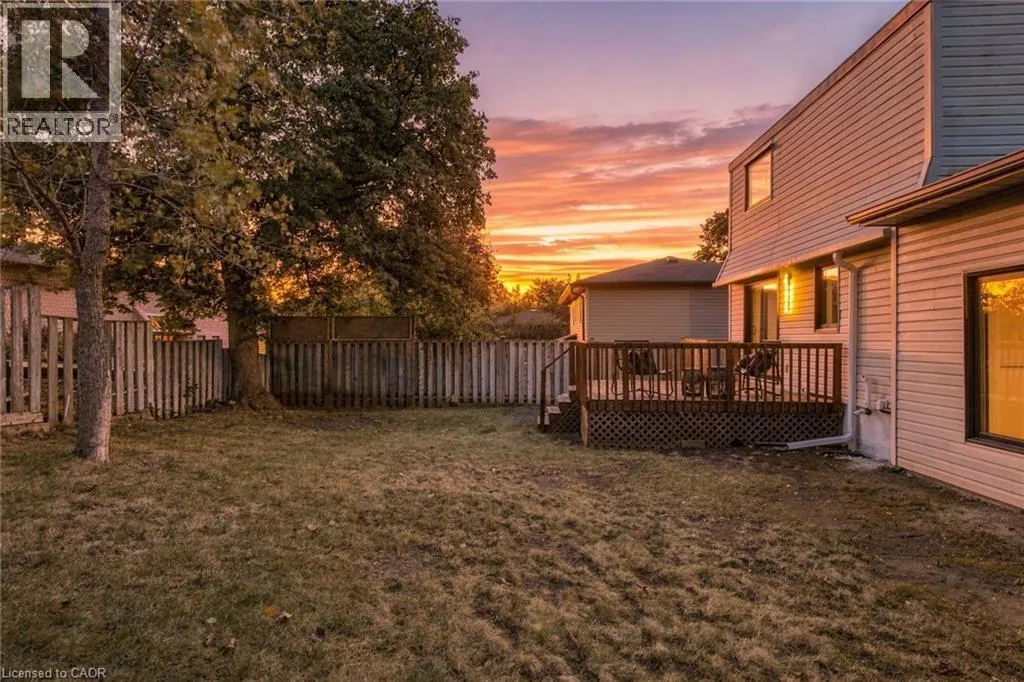 207 LINDEN Drive