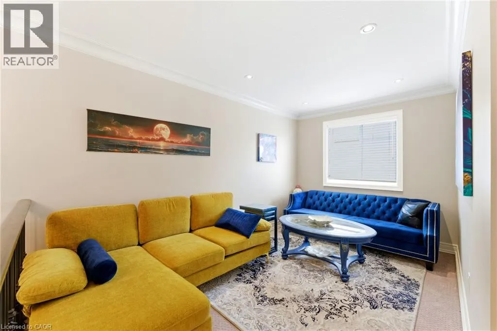85 HILLCROFT Drive