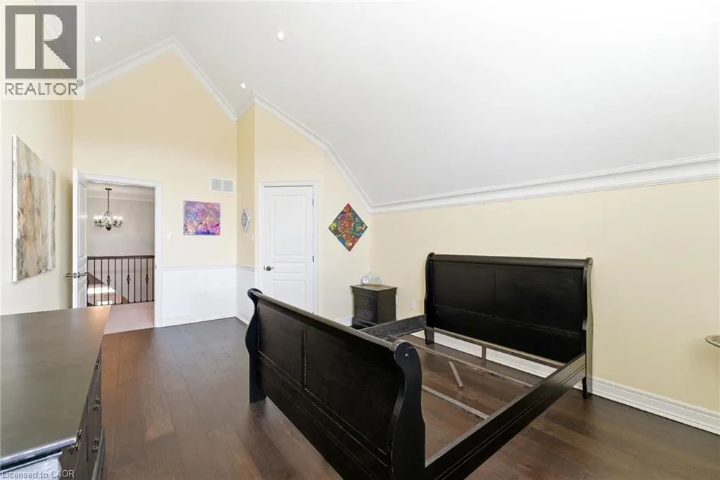 85 HILLCROFT Drive