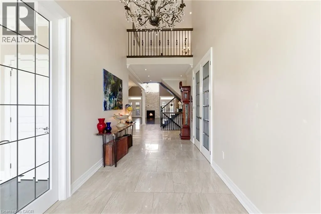 85 HILLCROFT Drive