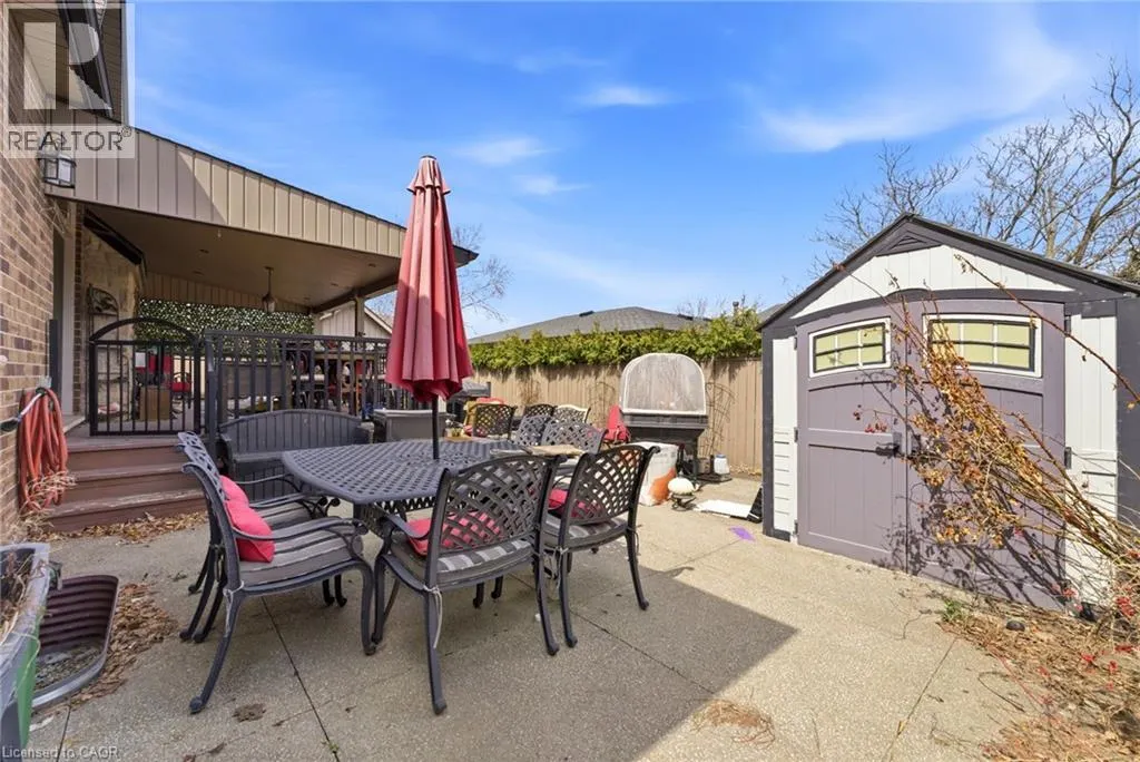 85 HILLCROFT Drive