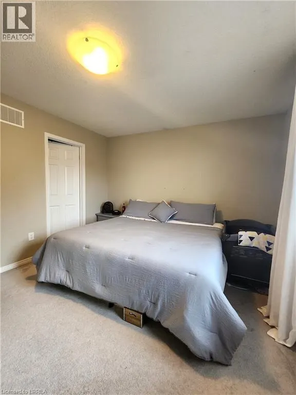 111 WARNER Lane