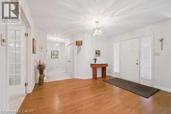 35 HUNTINGDALE Drive