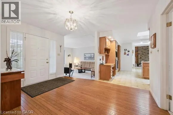 35 HUNTINGDALE Drive
