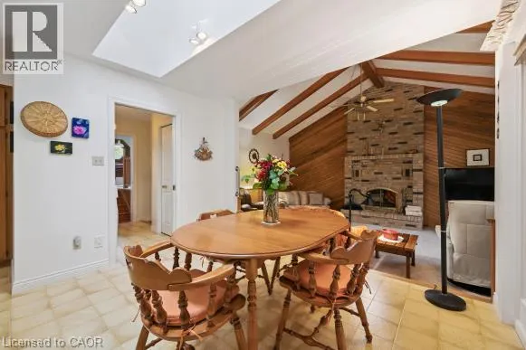 35 HUNTINGDALE Drive