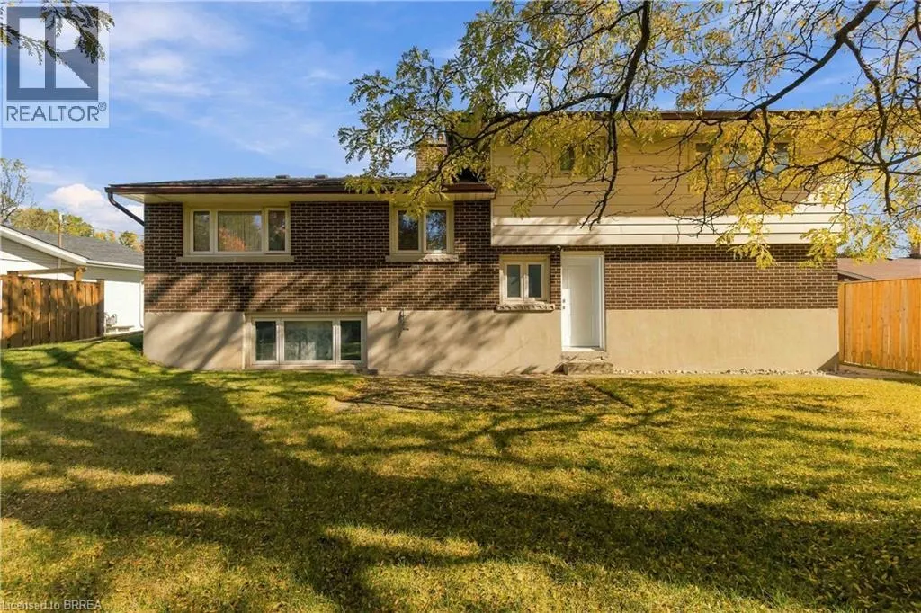 47 EVERGREEN Crescent