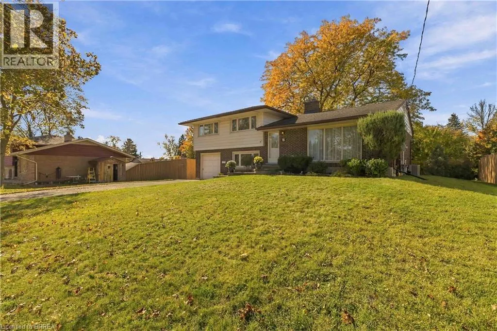 47 EVERGREEN Crescent