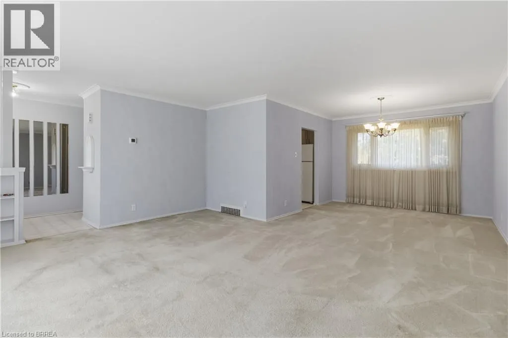 47 EVERGREEN Crescent