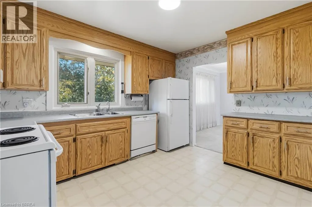 47 EVERGREEN Crescent