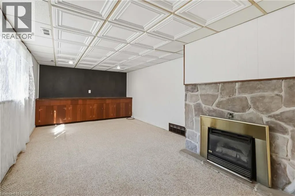 47 EVERGREEN Crescent