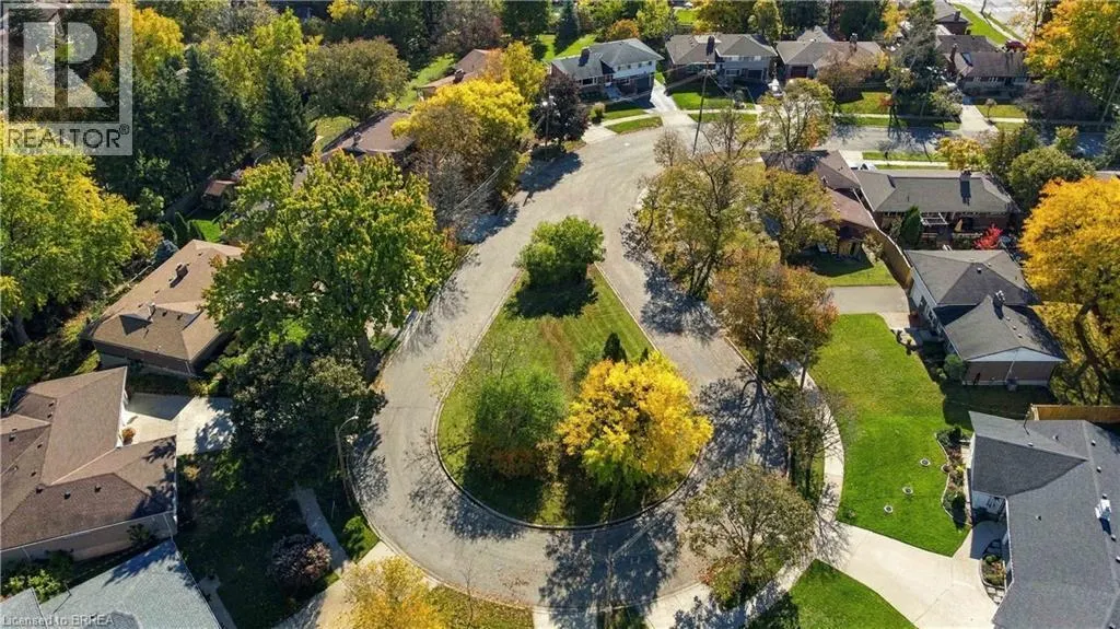 47 EVERGREEN Crescent