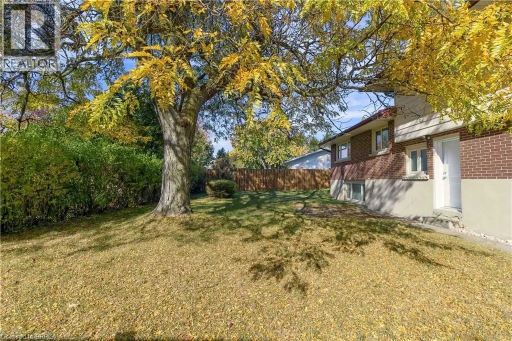 47 EVERGREEN Crescent